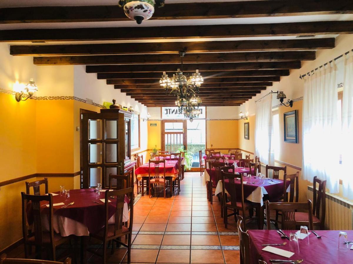 Hostal Jj Salduero Exterior photo